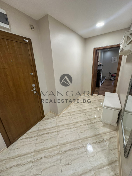 ТРИСТАЕН ОБЗАВЕДЕН С ВЪЗМОЖНОСТ ЗА ЗАКУПУВАНЕ НА ГАРАЖ/ У-ЩЕ Д. ТАЛЕВ