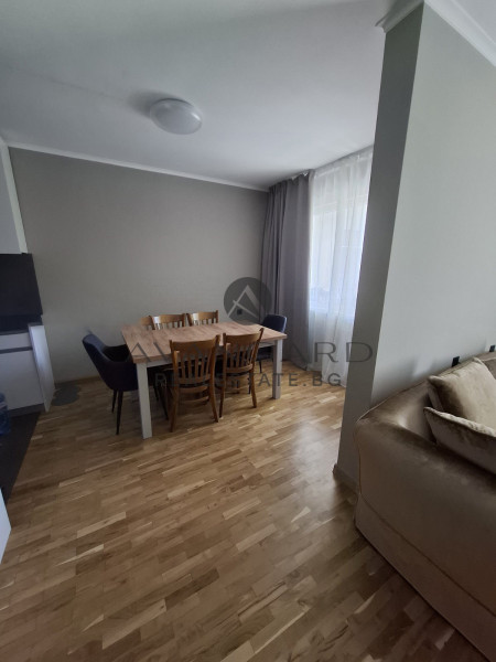 ЛУКСОЗЕН ЧЕТИРИСТАЕН С ВЪЗМОЖНОСТ ЗА ГАРАЖ !