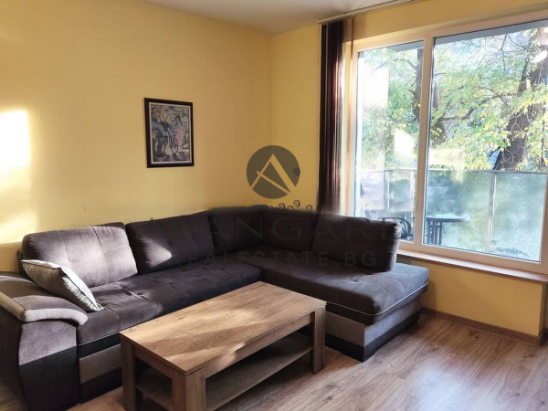 TWO-ROOM FURNISHED / Kyuchuk Paris