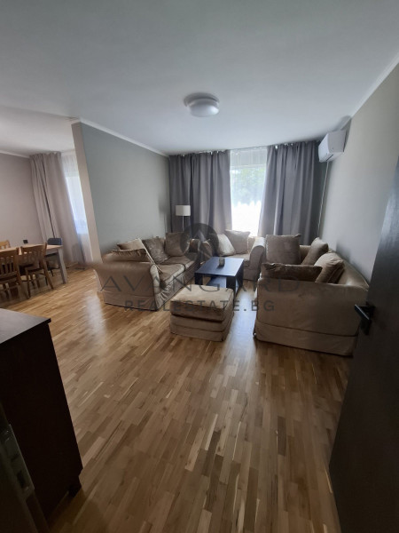 ЛУКСОЗЕН ЧЕТИРИСТАЕН С ВЪЗМОЖНОСТ ЗА ГАРАЖ !