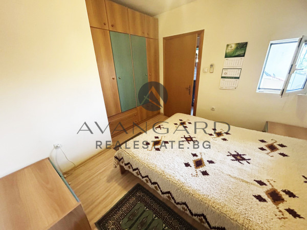 Four -bedroom maisonette Saturday market