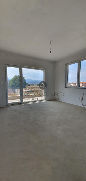 ДВУЕТАЖНА КЪЩА С АКТ 16 В КОМАТЕВО !!!