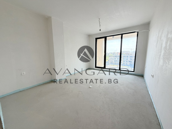 FOUR-BEDROOM APARTMENT NEAR ROWING CANAL