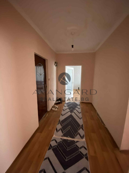 One -bedroom with three separate rooms / sunrise