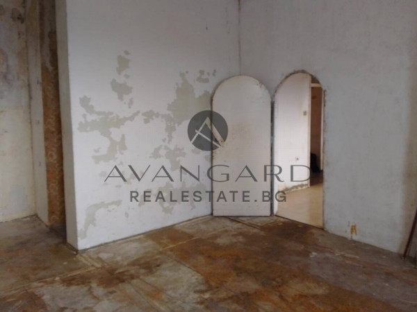 ТРИСТАЕН РЕАЛАНА КВАДРАТУРА КЪРШИЯКА !!!!