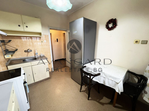 САНИРАН ТРИСТАЕН ДО ПЪЛМЕД !