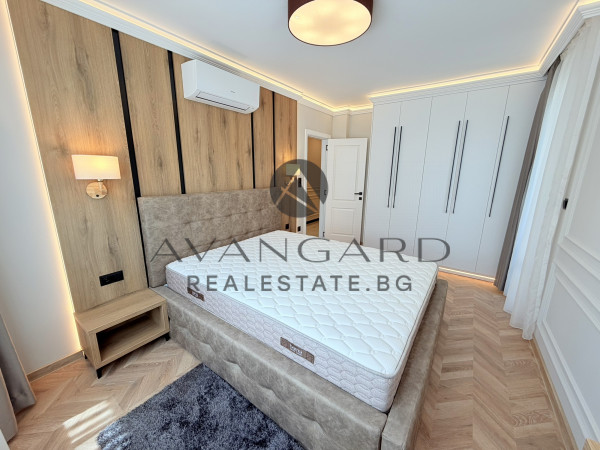 FURNISHED THREE-ROOM APARTMENT IN A SMALL BUILDING WITH ACT 16
