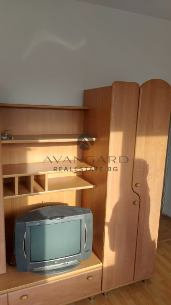 ТРИСТАЕН С РЕАЛНА КВАДРАТУРА !