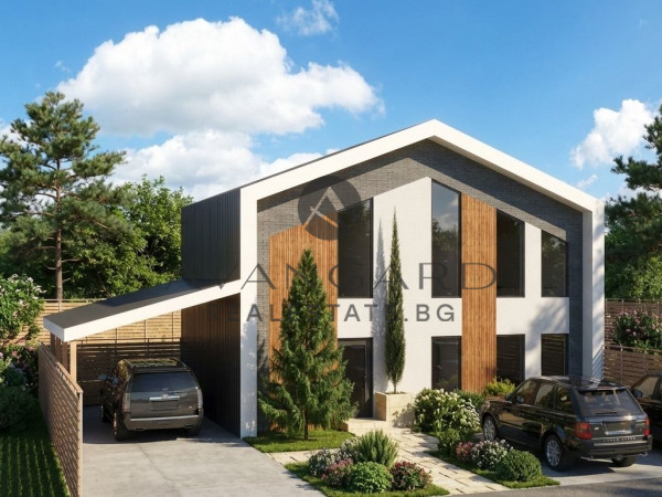 Двуетажна къща до Пловдив
