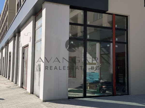 Търговско помещение / Тракия