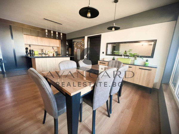 FURNISHED MULTI-ROOM APARTMENT WITH PARKING SPACE INCLUDED IN THE PRICE! BRANDING!