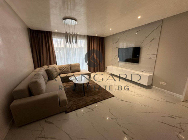 ACT 16! Luxury four-room apartment with garage Ostromila