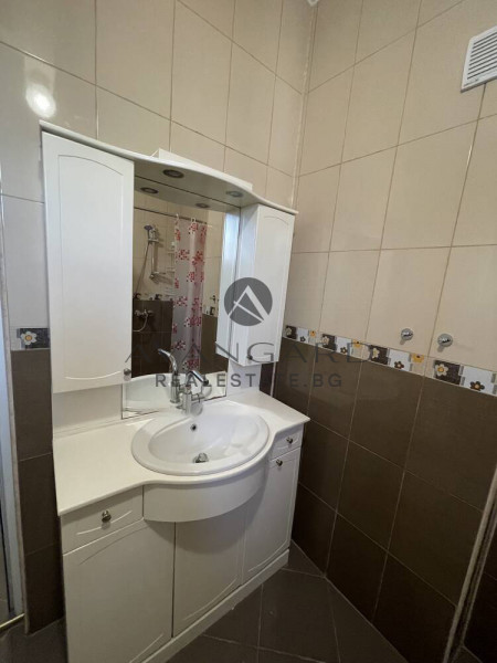 Тристаен до ТРИМОНЦИУМ