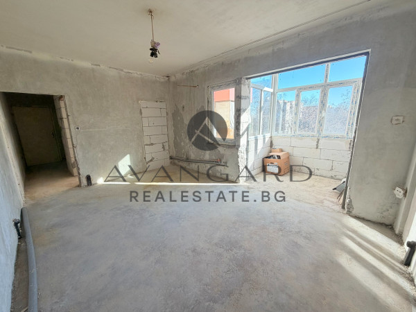 Едностаен преустроен на двустаен до у-ще Д.Матевски