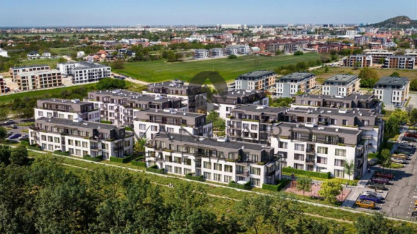 Тристаен апартамент/ Остромила