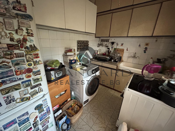 Two -bedroom apartment Saturday market