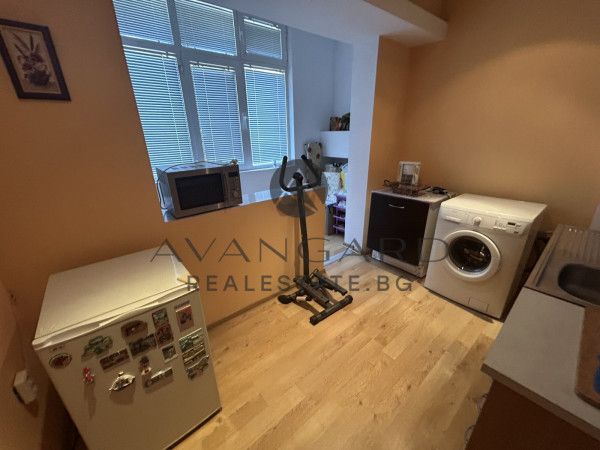 Wonderful one -bedroom real square