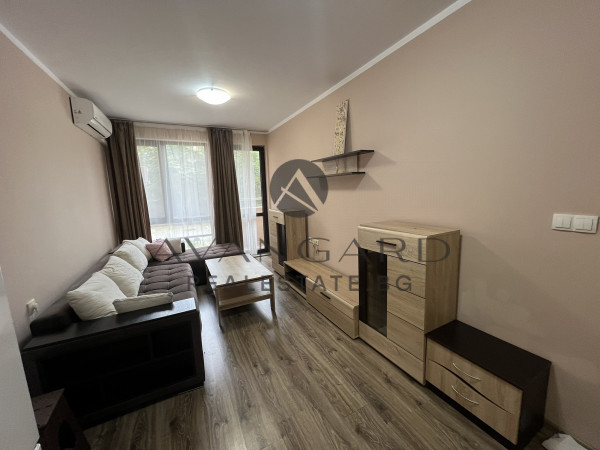 One -bedroom apartment with parking space in the price
