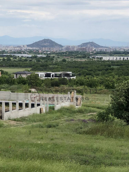 ЛУКСОЗНА КЪЩА В С. БЕЛАЩИЦА С НЕВЕРОЯТНА ГЛЕДКА КЪМ ПЛОВДИВ