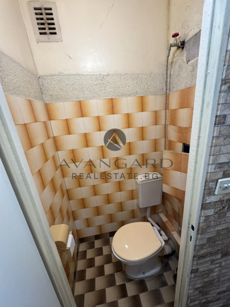 PLOVDIV CENTER !!! THREE-ROOM APARTMENT!!! REAL SQUARE !!! FREE PARKING!!!
