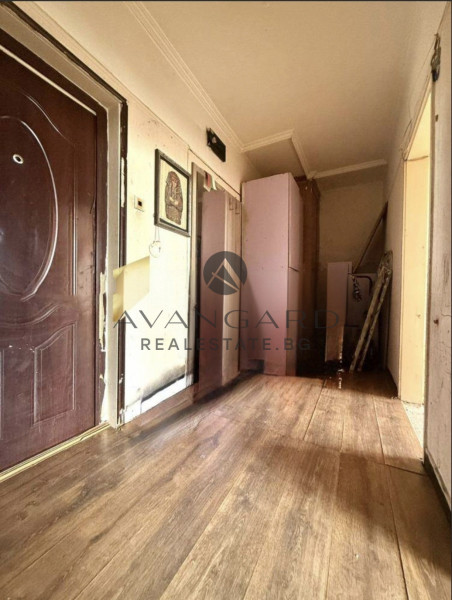 Двустаен с три отделни стаи / Мараша