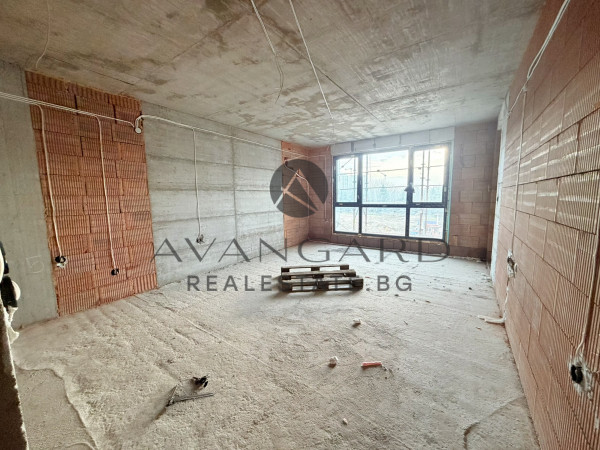 Spacious three-room apartment with act 14!