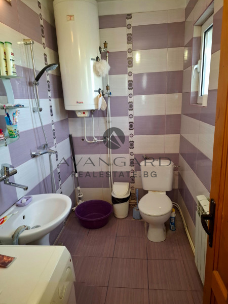 House with 1,700 sq.m. yard/ Kostievo