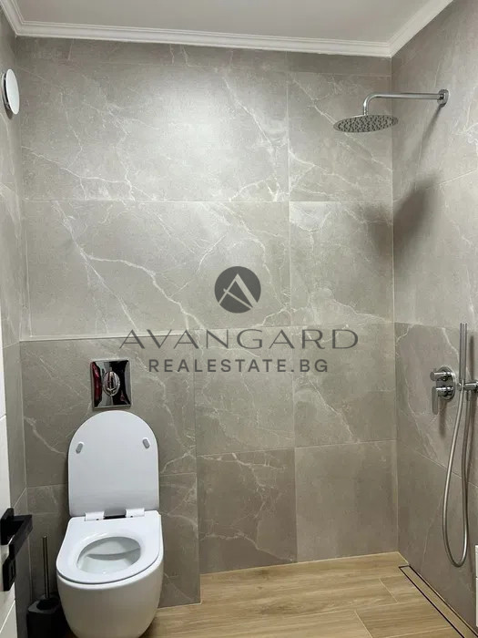 Furnished three-room apartment / Ostromila