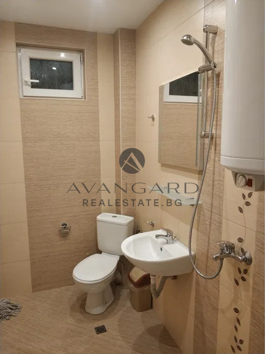 ПРОСТОРЕН ТРИСТАЕН ТРИМОНЦИУМ