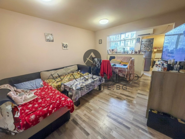 САНИРАН ЕТАЖ ОТ КЪЩА В БЛИЗОСТ ДО СТАРИЯ ГРАД !