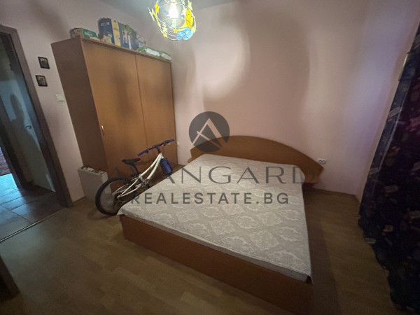 Wonderful one -bedroom real square