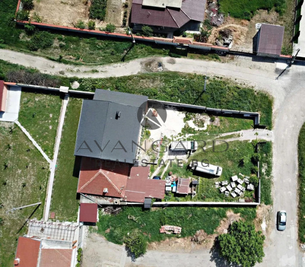 Two Houses with a Yard in the village of Kostievo