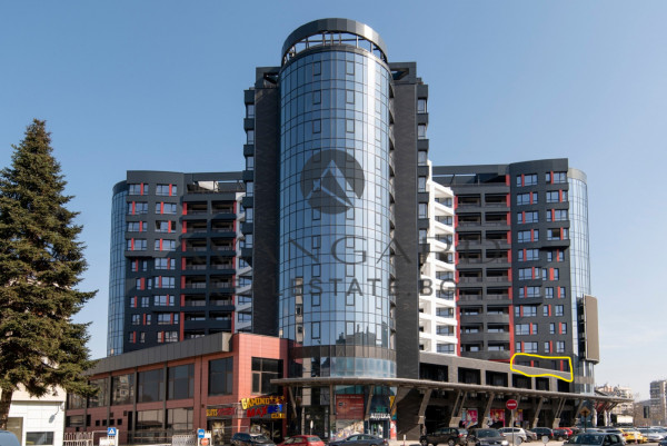 АКТ 16! Тристаен апартамент С 34 кв.м. ХОЛ / Младежки Хълм