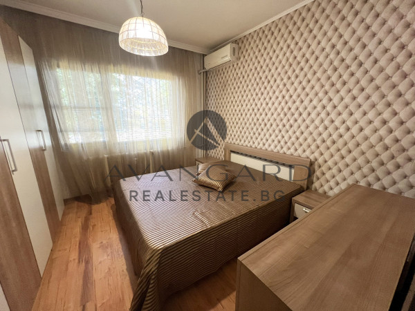 A renovated two -bedroom apartment in Karshiyaka