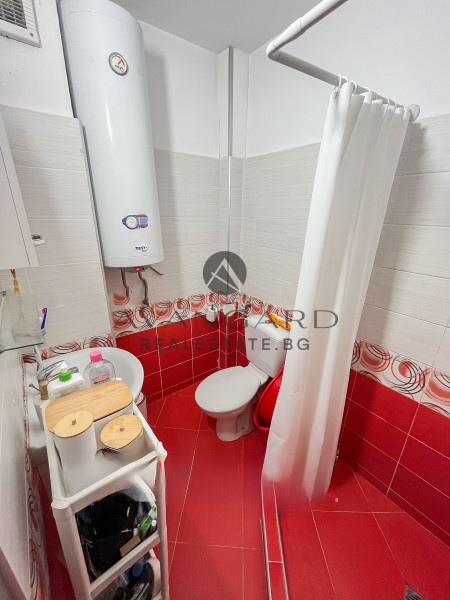 ТРИСТАЕН ОБЗАВЕДЕН / КЮЧУК ПАРИЖ