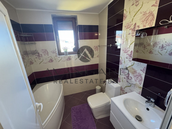 САМОСТОЯТЕЛНА ЛУКСОЗНА КЪЩА С ДВОР  В ОСТРОМИЛА !!!