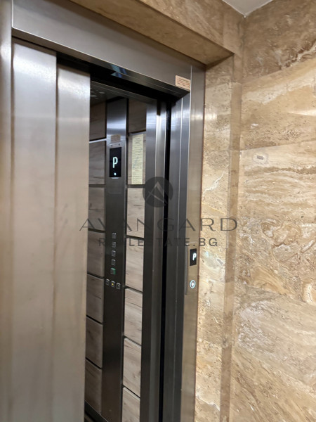 ТОП ЛОКАЦИЯ! ТРИСТАЕН АПАРТАМЕНТ