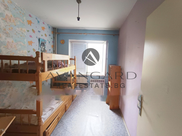 Тристаен РЕАЛНА КВАДРАТУРА / ТРАКИЯ