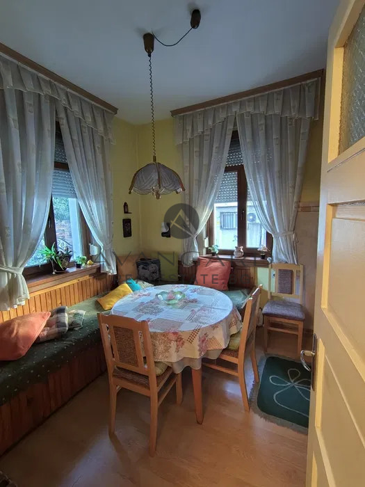 ЕТАЖ ОТ КЪЩА / СТАРИЯ ГРАД