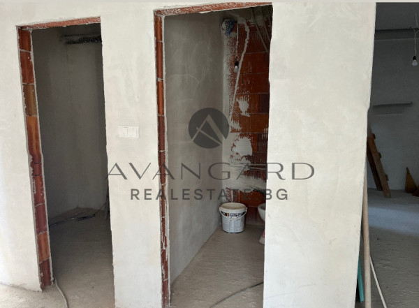 DETACHED HOUSE! BRANIPOLE!