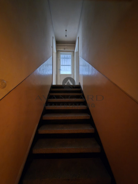 Двуетажна къща в Захарна Фабрика