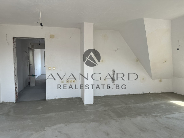 Two bedroom apartment with Act 16! Marasha!