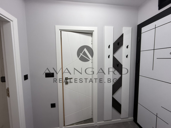 ДВУСТАЕН С ПАРКОМЯСТО! ОБЗАВЕДЕН ! КЪРШИЯКА!