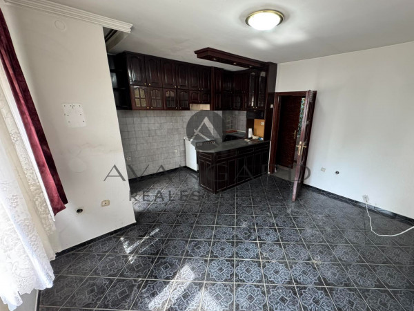 ТОП ЛОКАЦИЯ ! ТРИСТАЕН АПАРТАМЕНТ В МАРАША !!!