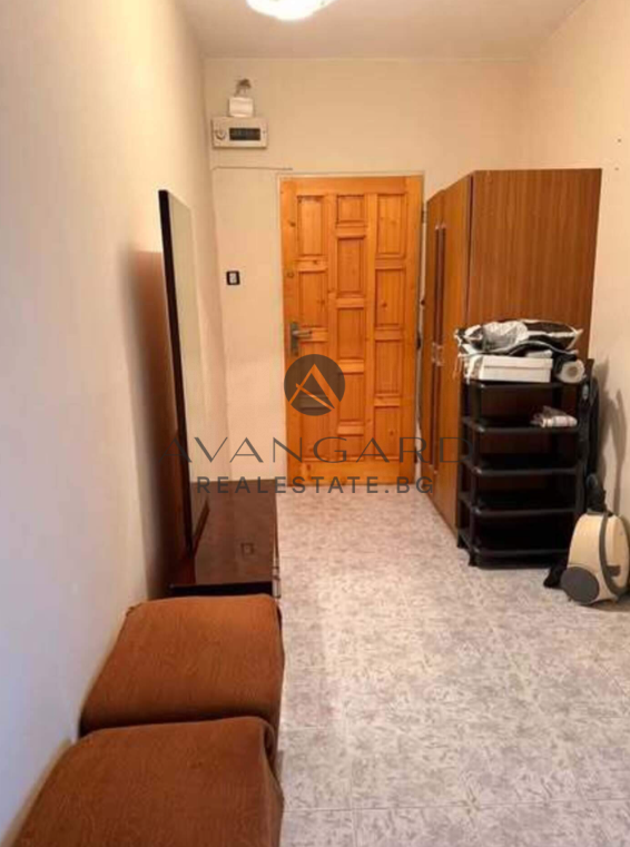 Two bedroom with three separate rooms next to Camel