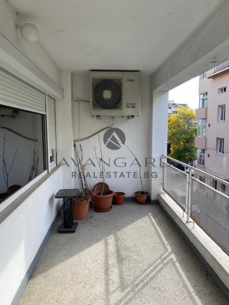 Четиристаен ЧЕТВЪРТЪК ПАЗАРА