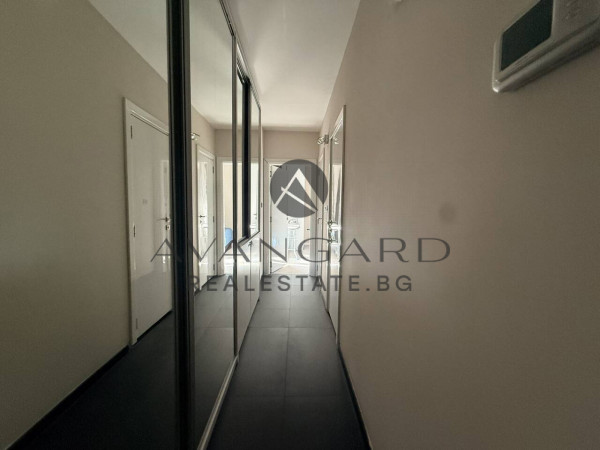 TOP LOCATION !!! THREE-ROOM APARTMENT NEAR H-L LENINGRAD !!! KARSHIYAKA !!! FREE PARKING!!!