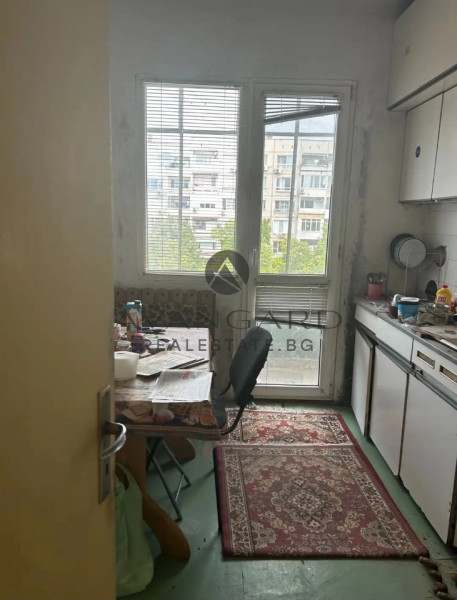 ДВУСТАЕН АПАРТАМЕНТ С ТРИ ОТДЕЛНИ СТАИ! СМИРНЕНСКИ!