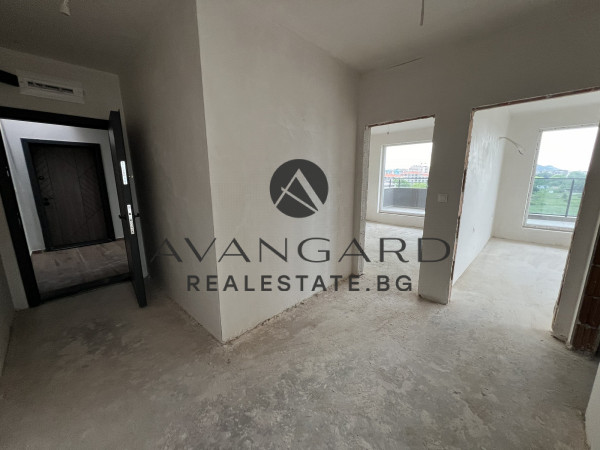 ТРИСТАЕН В ЛУКСОЗНА СГРАДА С АКТ 16