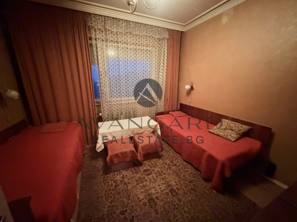 ТРИСТАЕН АПАРТАМЕНТ! ИЗГРЕВ!